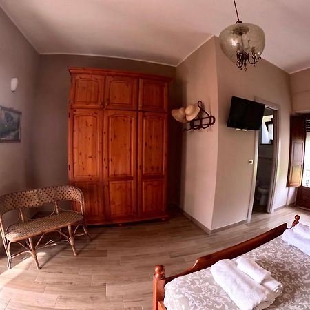 B&B A Casa Di Maybe カゼルタ エクステリア 写真